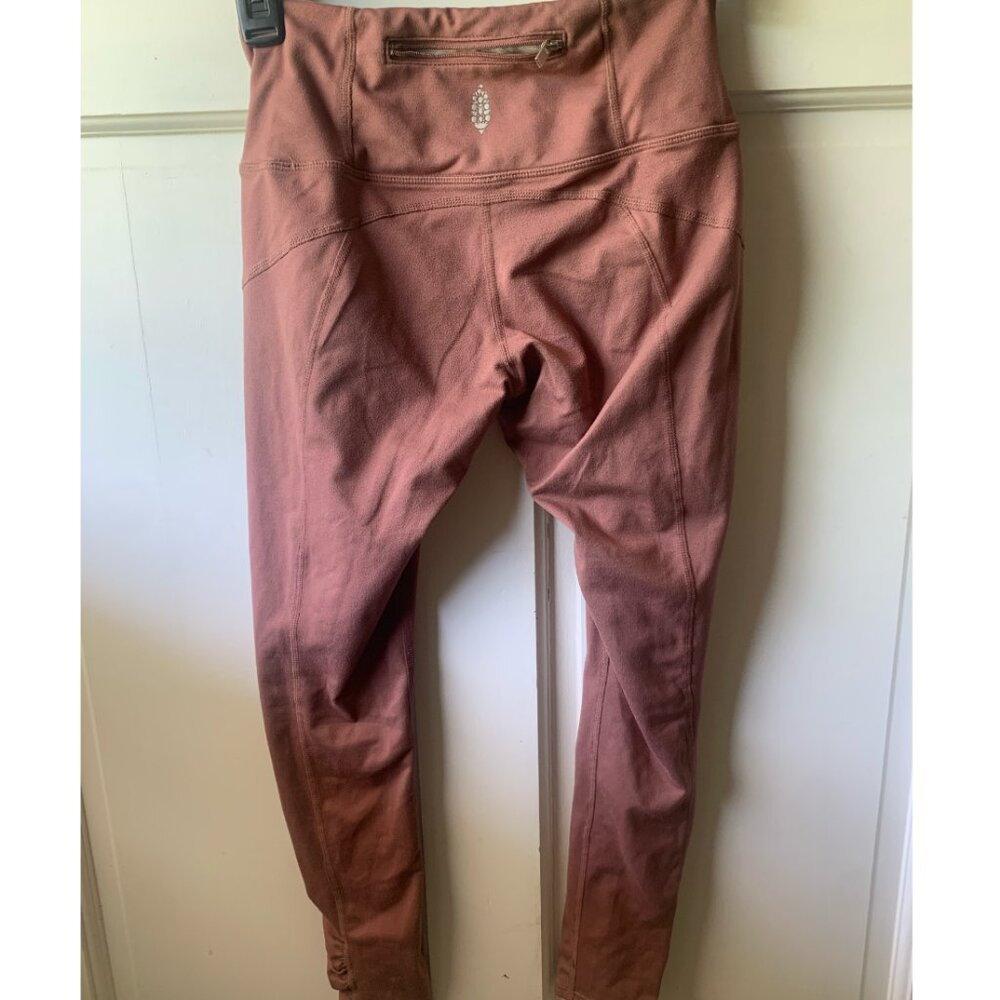 Free People Movement High Waisted Legging in Coral sz